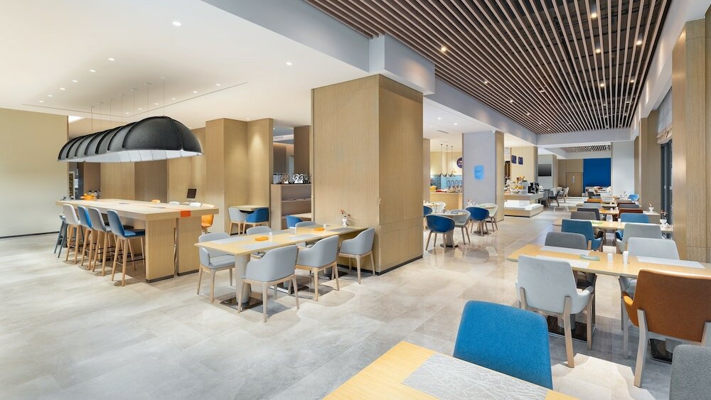 Фото Holiday Inn Express Kunming West, an Ihg Hotel