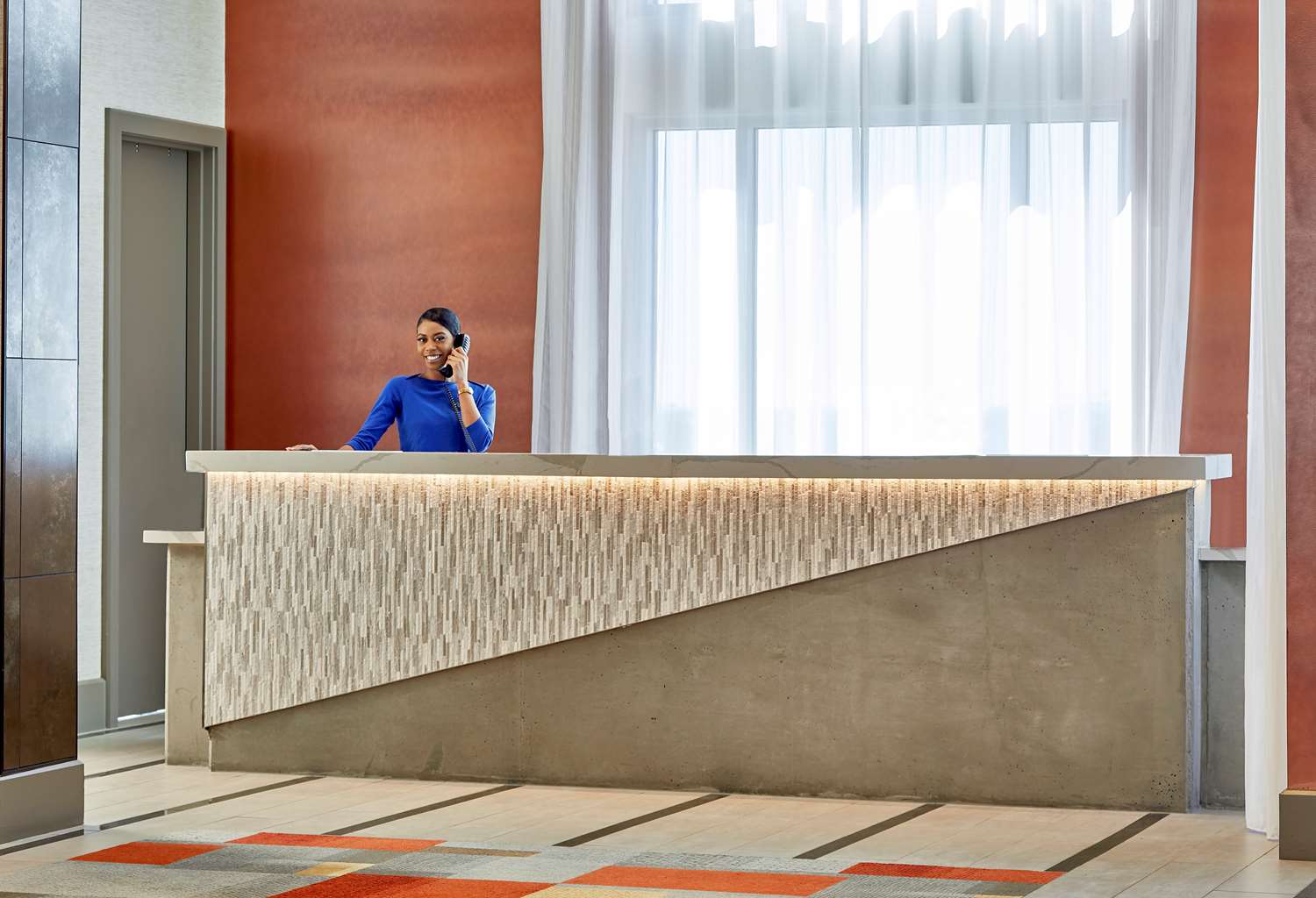 Фото Hampton Inn & Suites Atlanta-Midtown, Ga