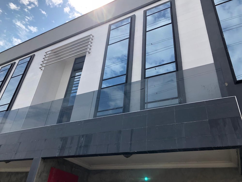 Фото Lekki Waterside Hotel