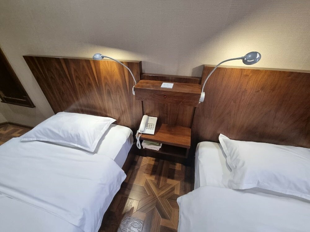 Фото Omar Khayyam Hotel