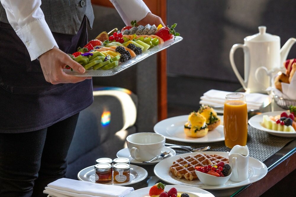 Фото Grosvenor House Suites