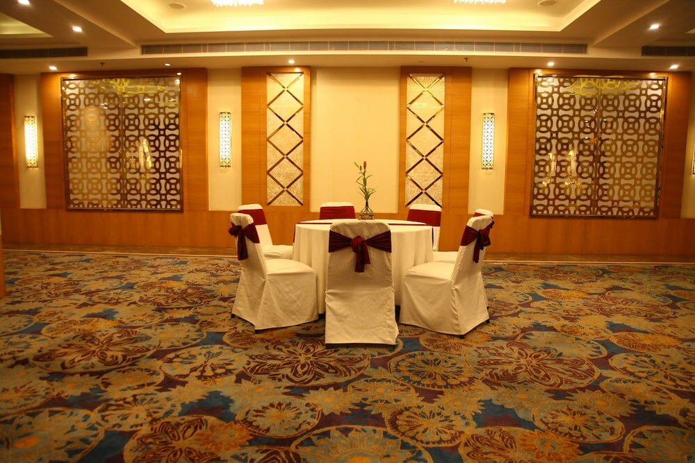 Фото The Fern Residency Gurgaon