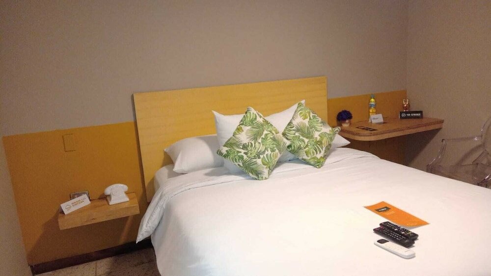 Фото Cardedeu Express Hotel