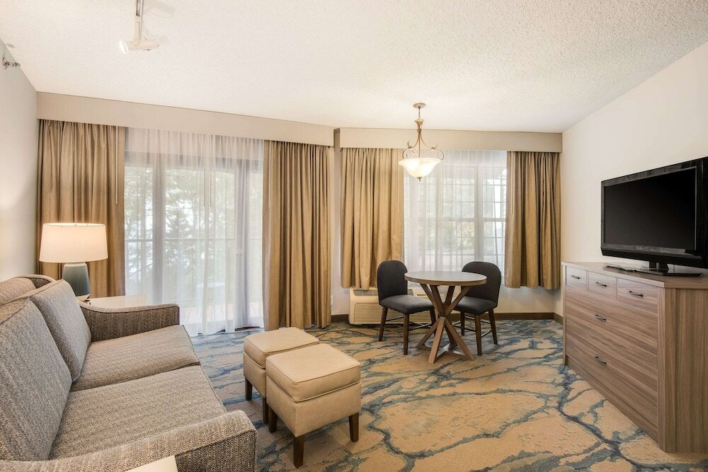 Фото Heidel House Hotel and Conference Center, Ascend Hotel Collection