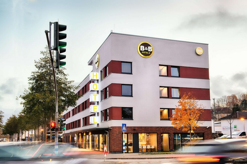 Фото B&b Hotel Kaiserslautern