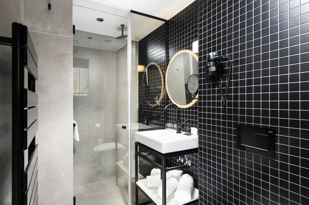 Фото Three Corners Downtown Hotel