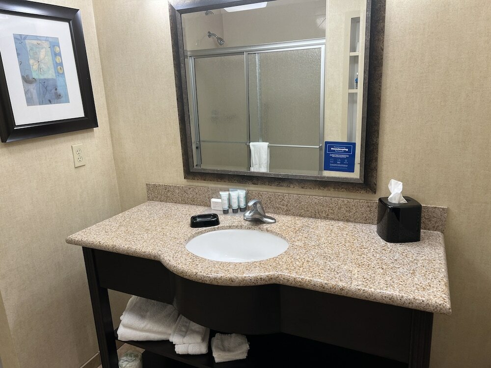 Фото Hampton Inn & Suites Barstow