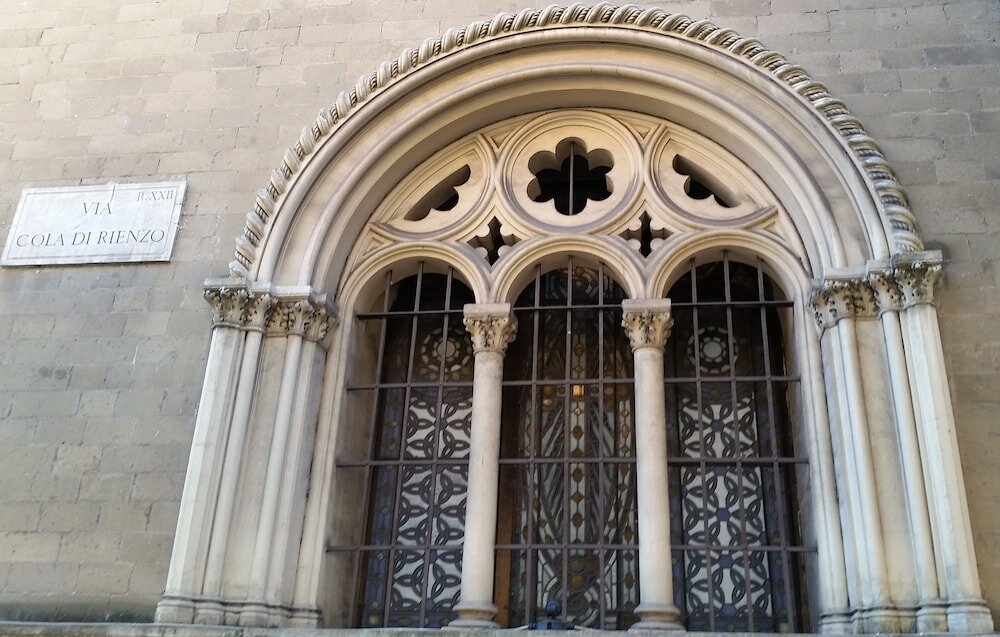 Фото More Cola di Rienzo B&b