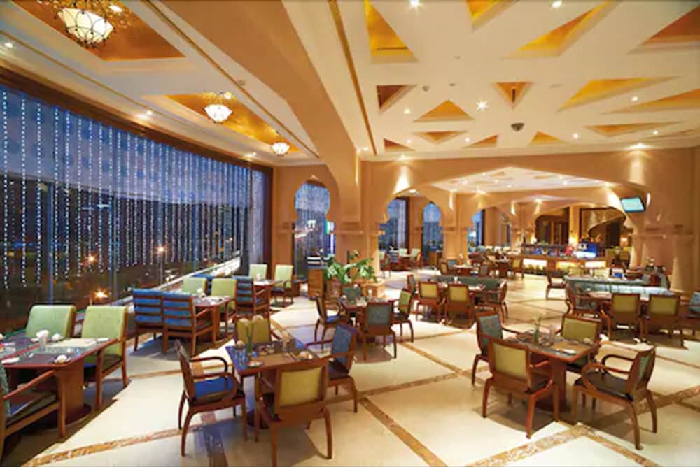 Фото Optics Vally Kingdom Plaza