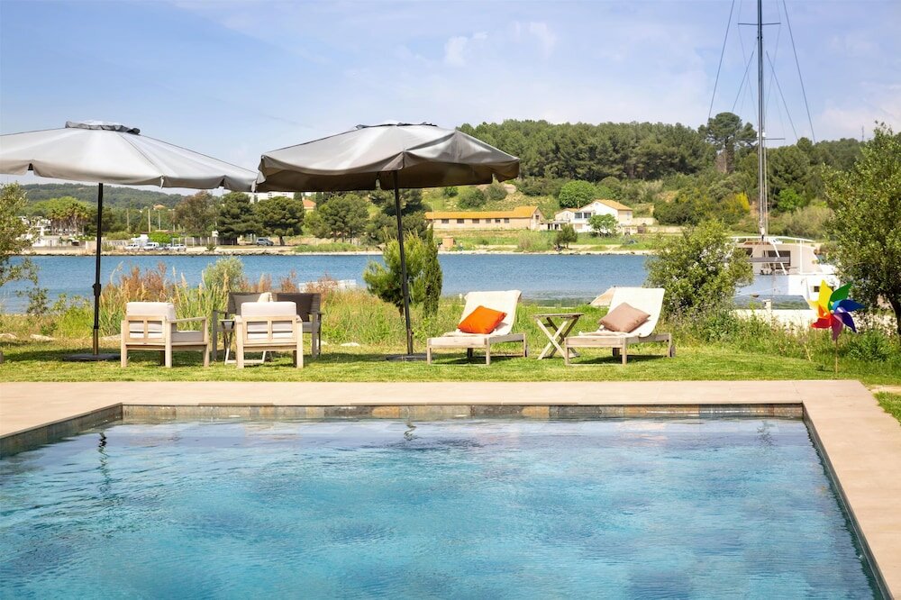 Фото Golden Tulip Martigues Provence