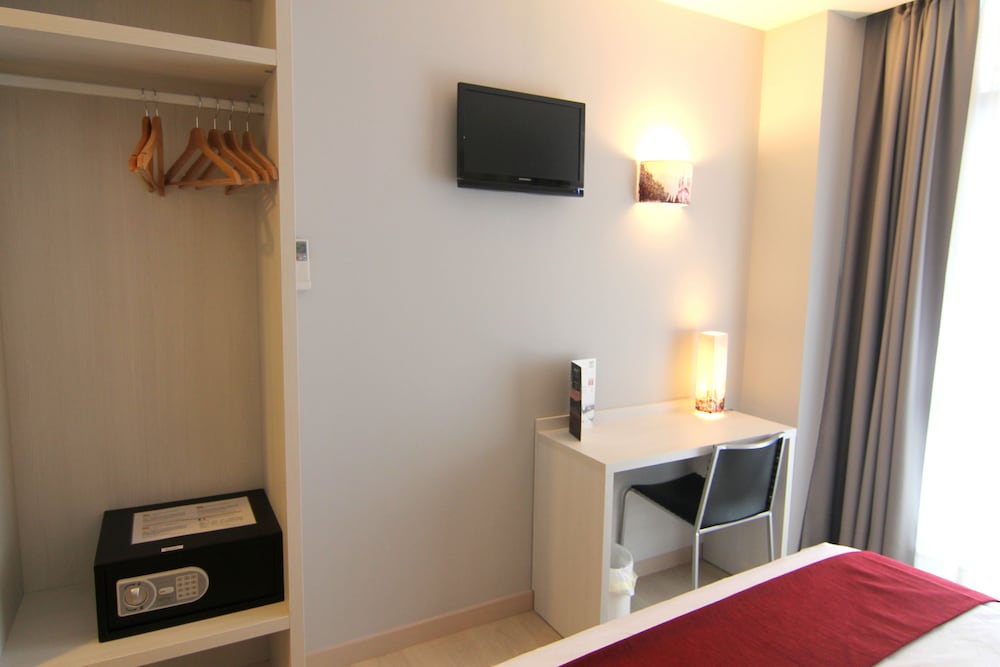 Фото Hostal Aslyp 114