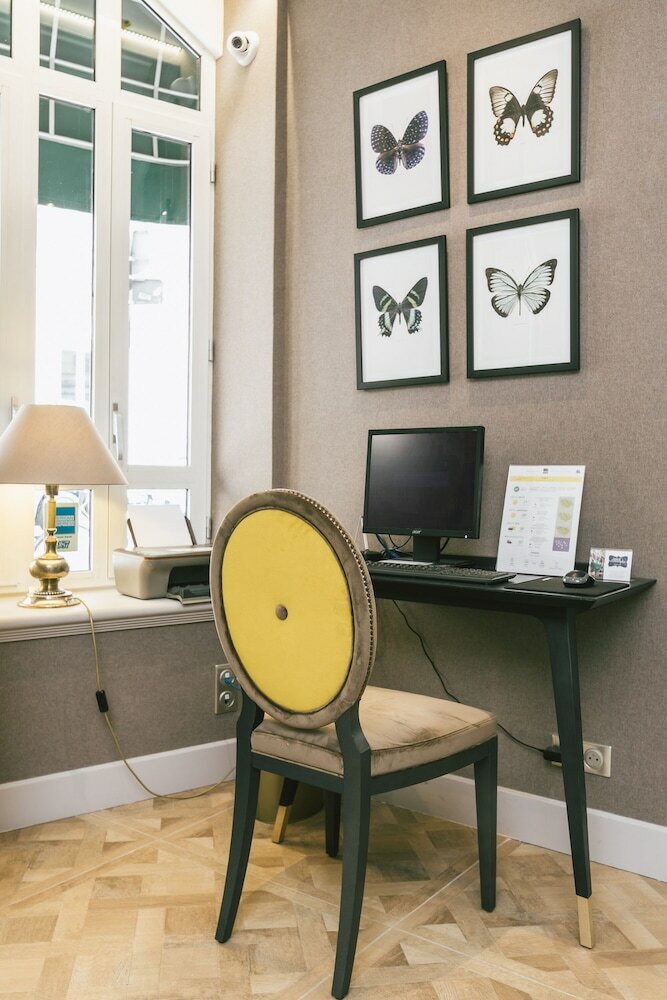 Фото Hotel Saint Christophe Paris