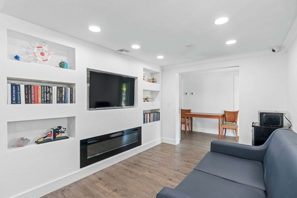 Фото Travelodge by Wyndham Kissimmee/Orlando