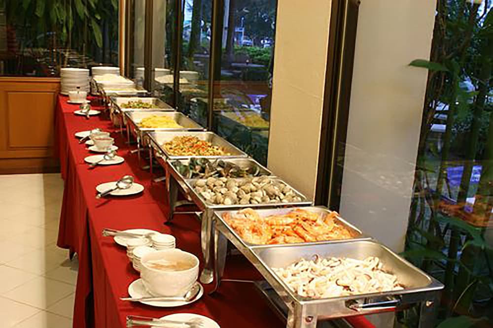 Фото Mae Pim Resort Hotel