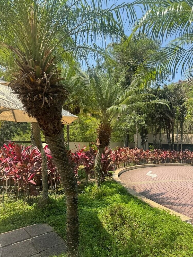 Фото Pousada Ferradura Beach