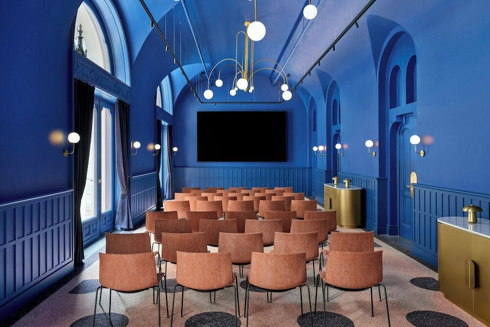 Фото W Hotel Budapest