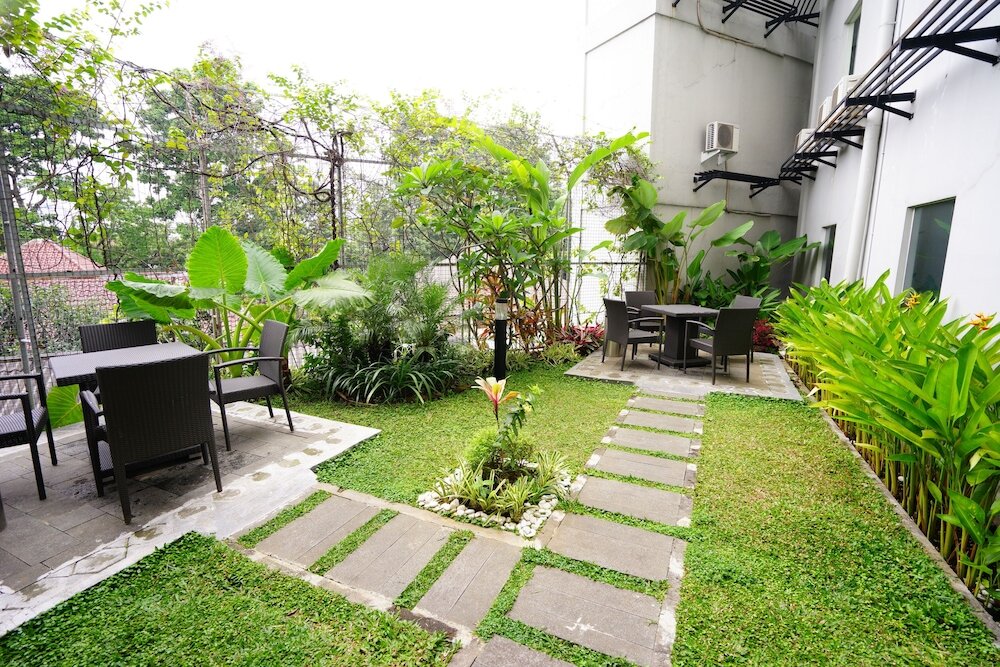 Фото отеля 2