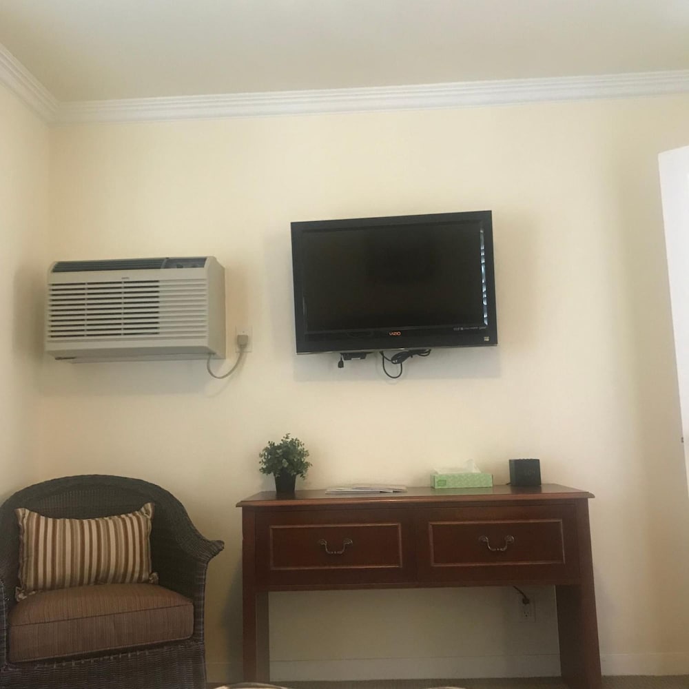 Фото Bella Capri Inn