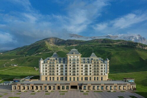 Внешний вид отеля Pik Palace, Shahdag, Autograph Collection в Гусарском районе, фото 2