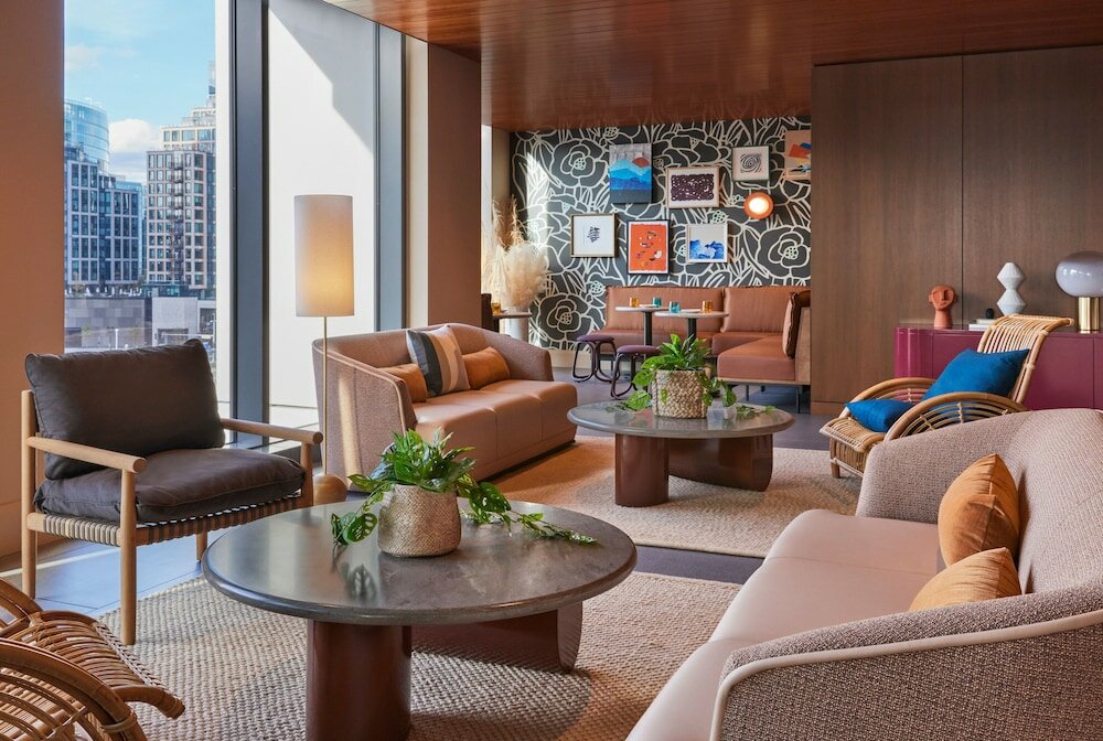 Фото Omni Boston Hotel at the Seaport