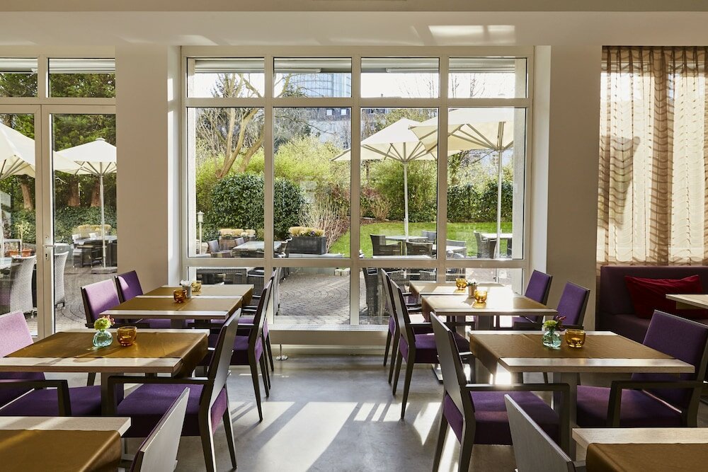 Фото Hotel Indigo - Dusseldorf - Victoriaplatz