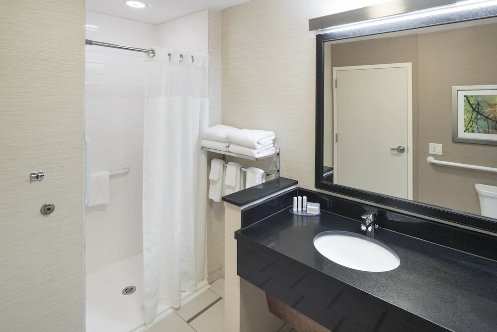 Фото Fairfield Inn & Suites by Marriott Houston Pasadena