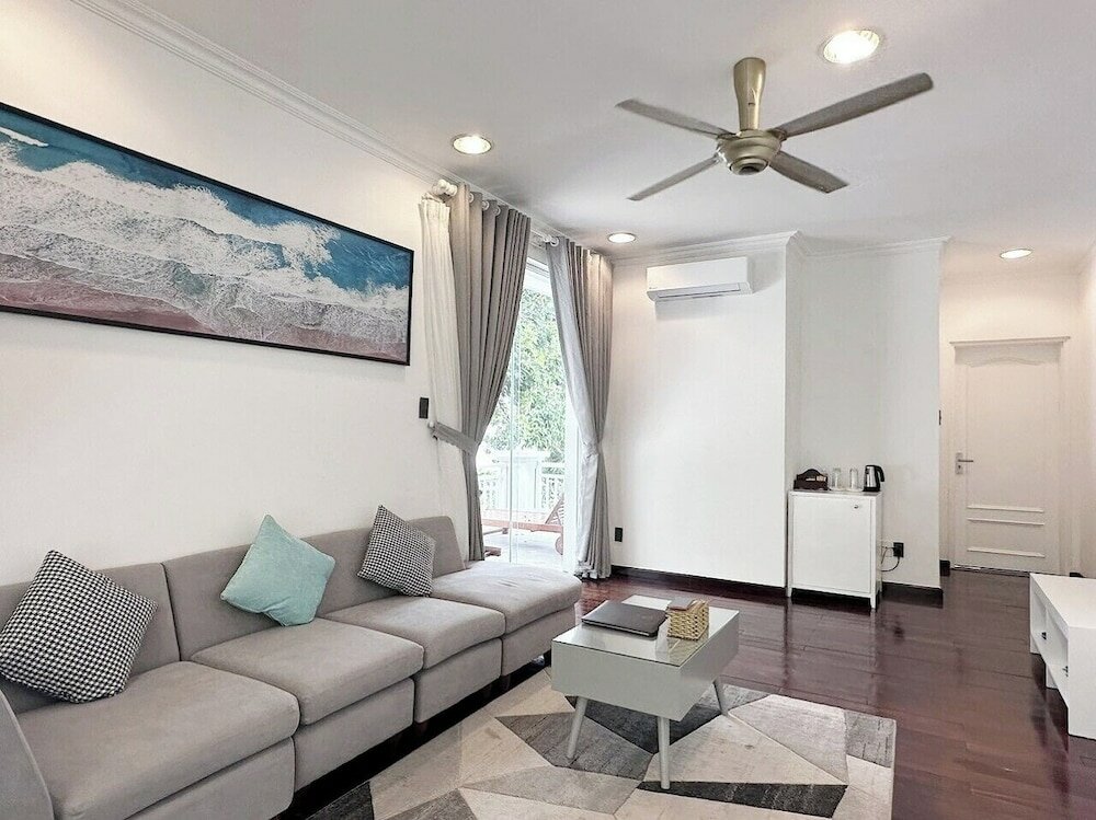 Фото Léman Cap Resort & SPA