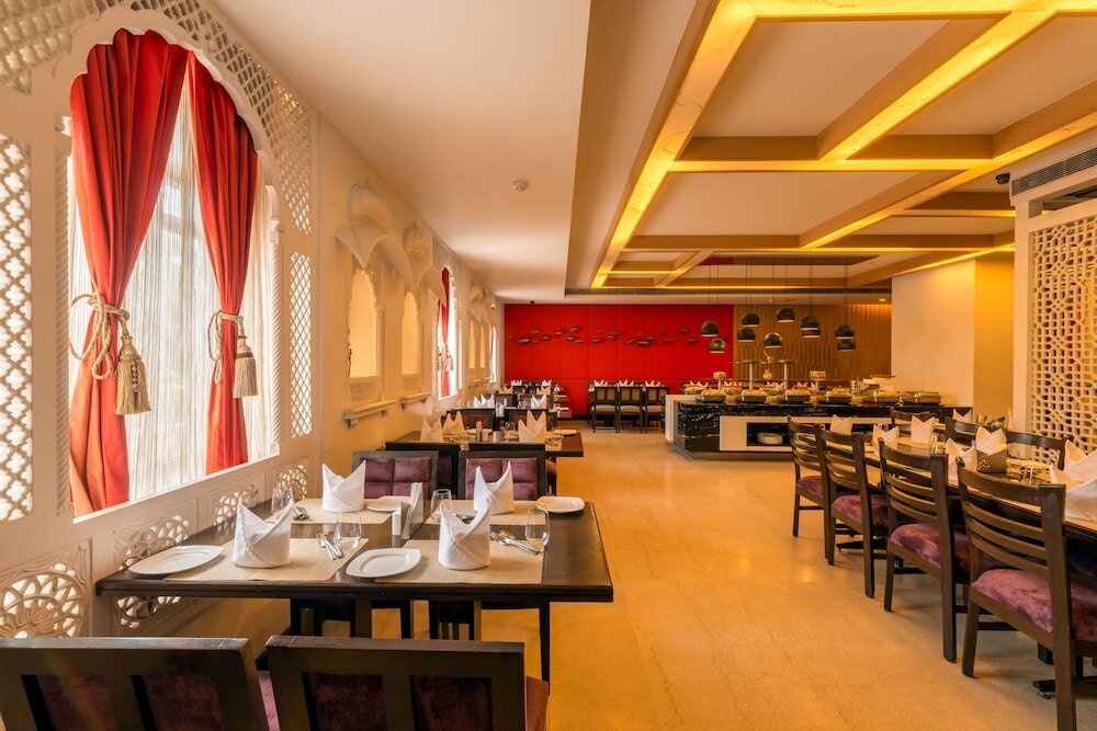 Фото Howard Plaza The Fern