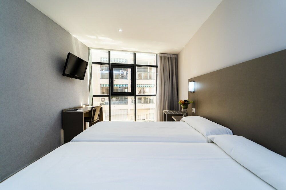 Фото Hotel Montesol Benidorm