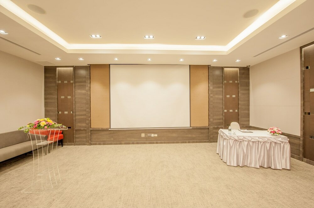 Фото Arize Hotel Sukhumvit