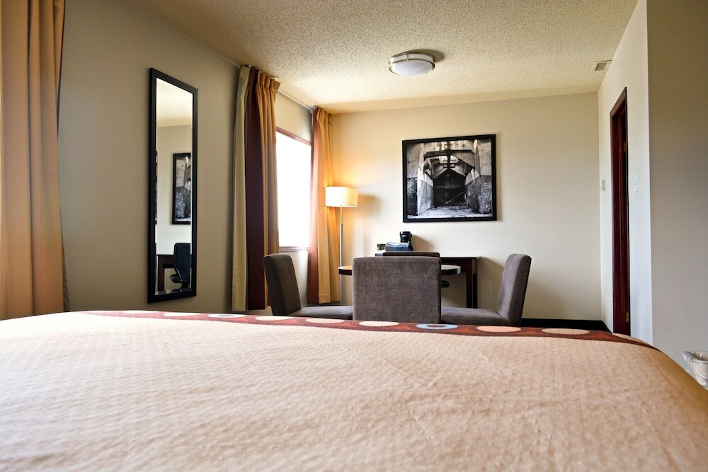 Фото Super 8 by Wyndham Fox Creek