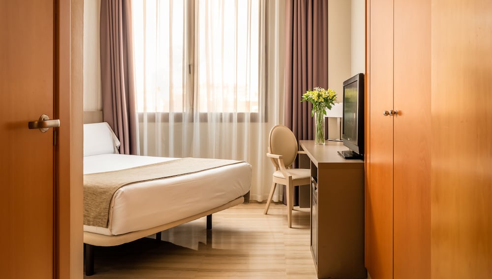 Фото Hotel Sb Ciutat Tarragona