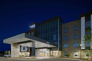 Гостиница Fairfield Inn & Suites by Marriott Milwaukee Brookfield