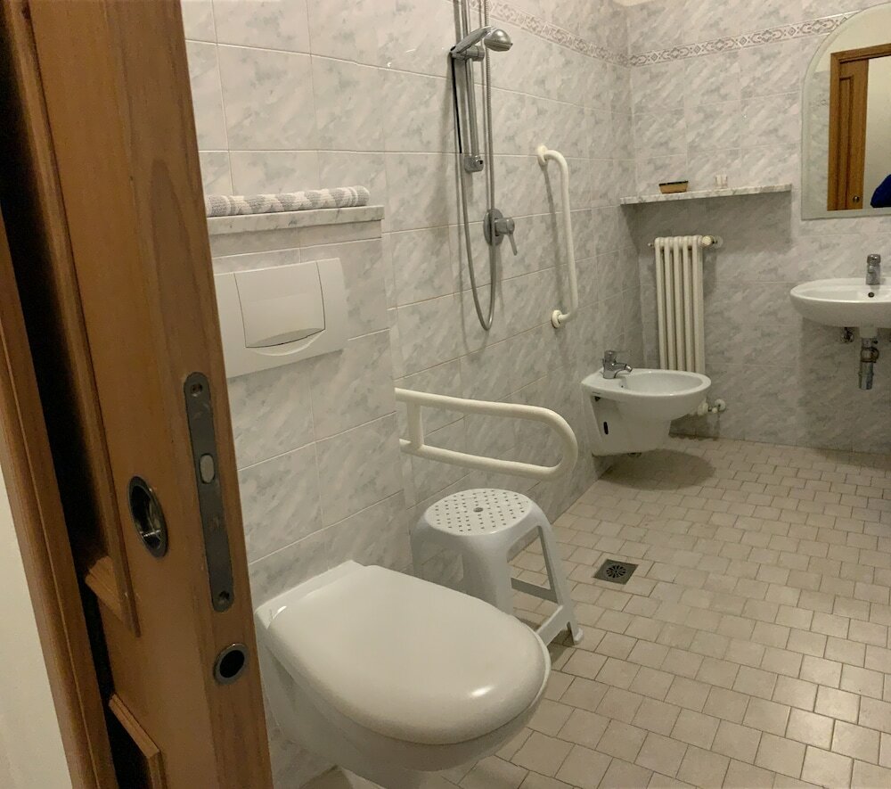 Фото Hotel Marylise