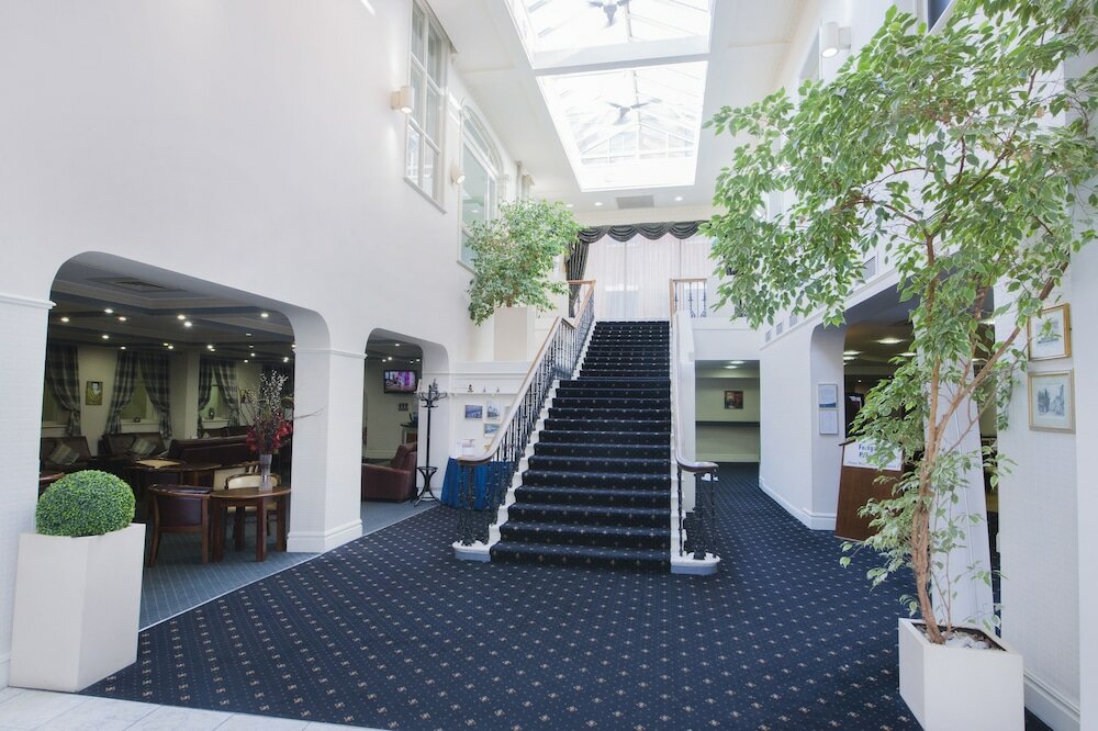 Фото Worcester Whitehouse