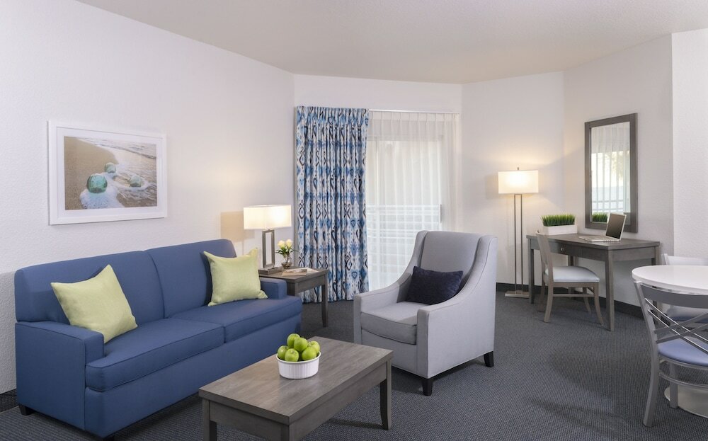 Фото Beachfront Inn and Suites at Dana Point