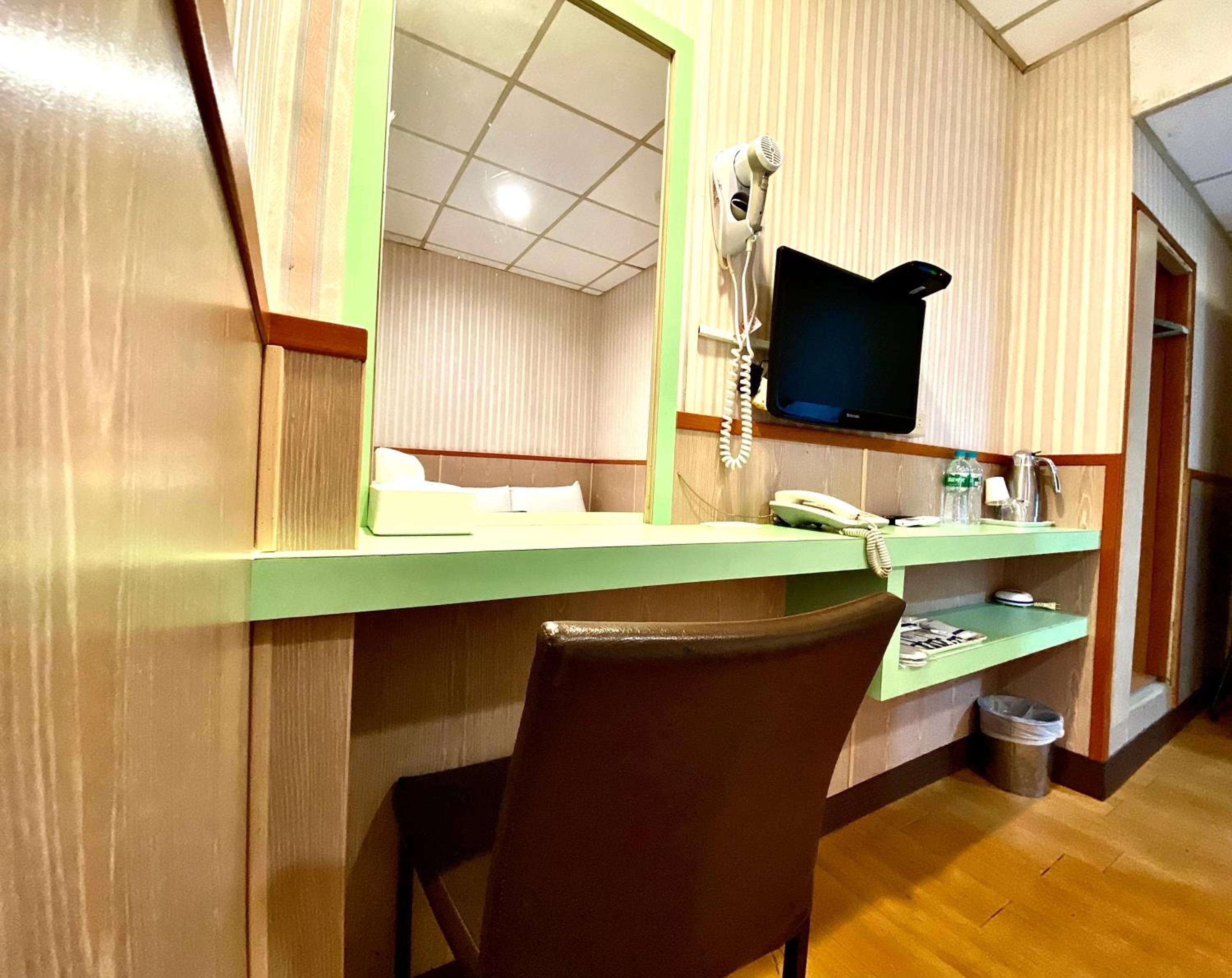 Фото Yinglun Hotel