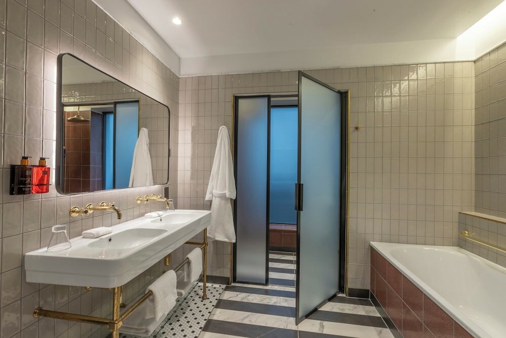 Фото Clayton Hotel City of London