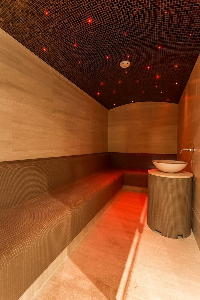 Фото Admiral Hotel