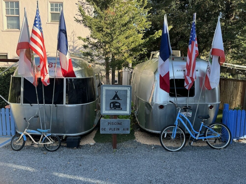 Фото Metro Hotel and Cafe