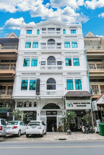 Гостиница Grand Elevation Hotel в Пномпене