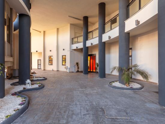 Фото B&b Hotel Pomezia Roma