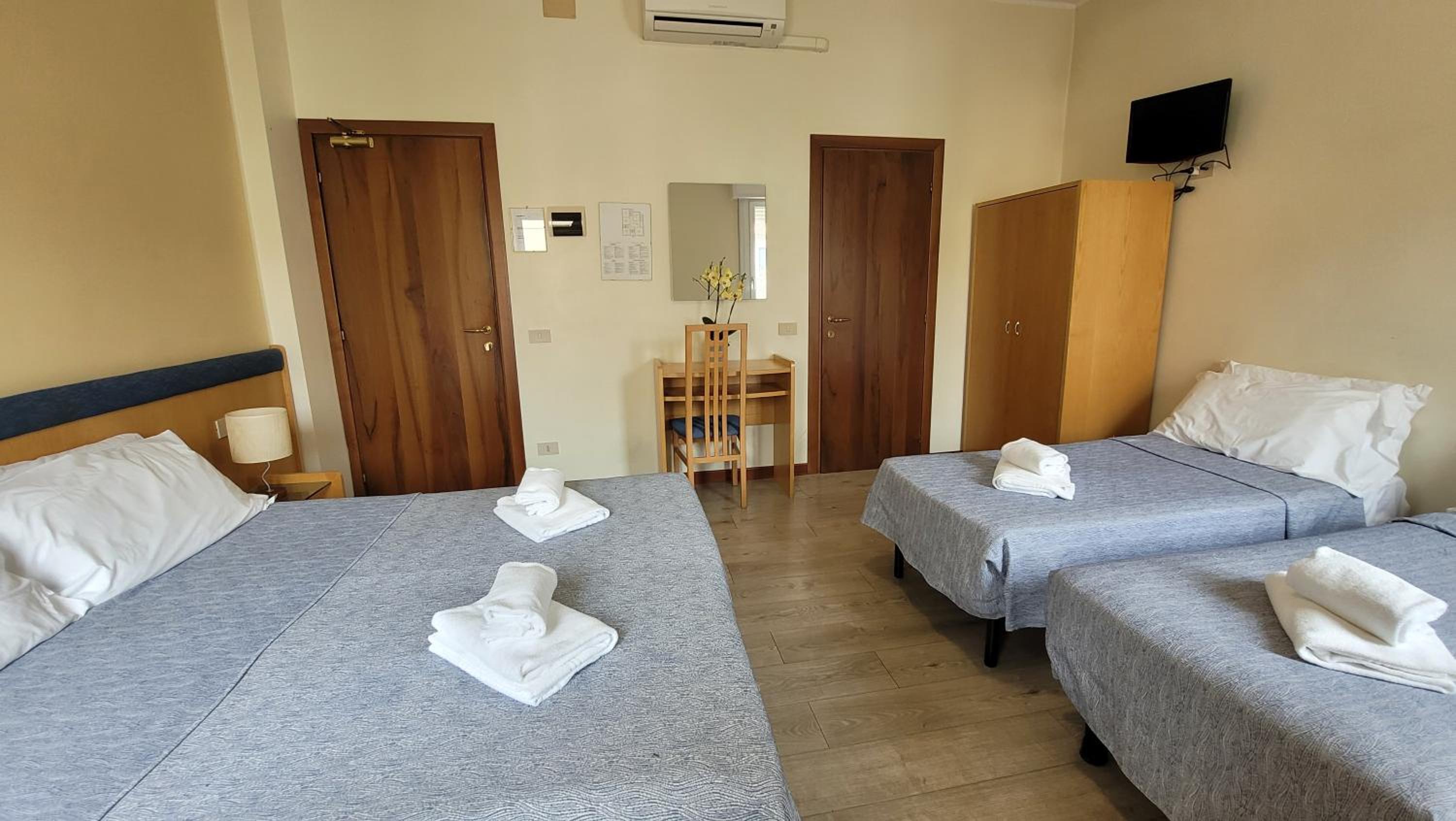 Фото Hotel Montepiana