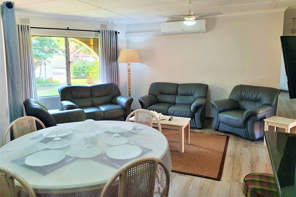 Фото First Group La Rochelle