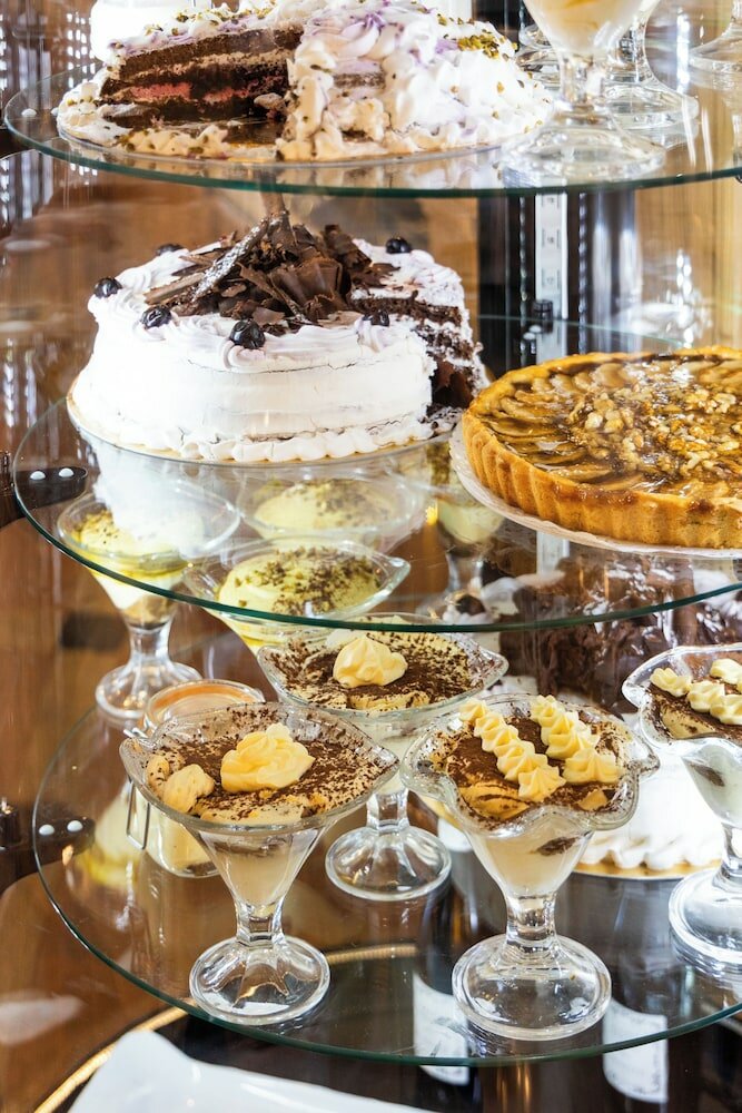 Фото Aparthotel Majestic