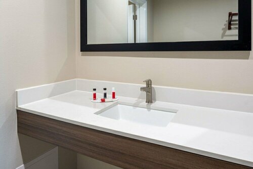 Гостиница Ramada by Wyndham Modesto Yosemite Area в Модесто