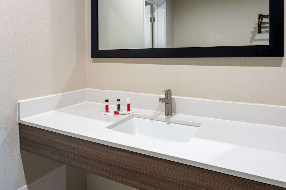 Фото Ramada by Wyndham Modesto Yosemite Area