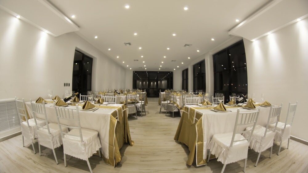 Фото Hotel Catedral Plaza