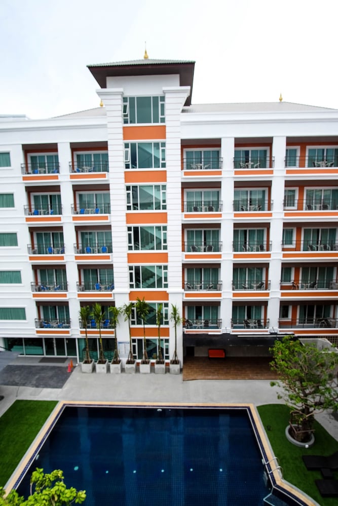 Фото FX Hotel Pattaya