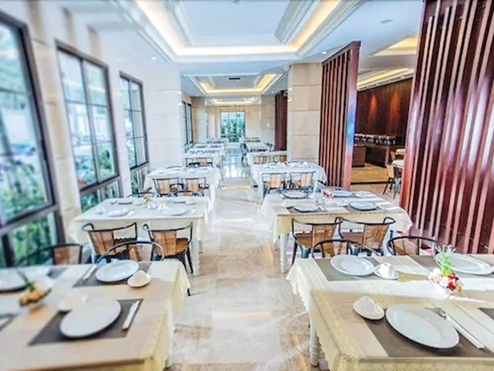 Фото March Hotel Pattaya